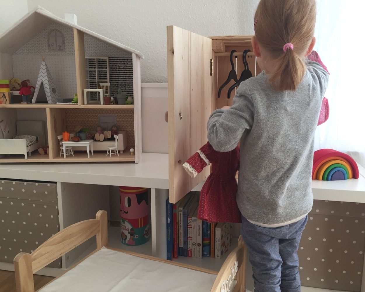 Armoire De Poupée Marit , 4 Pièces Armoire De Poupée Marit , 4 Pièces