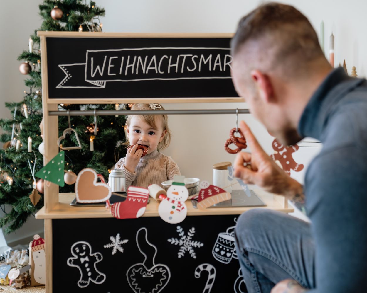 Weihnachtsmarkt im Kinderzimmer Weihnachtsmarkt im Kinderzimmer