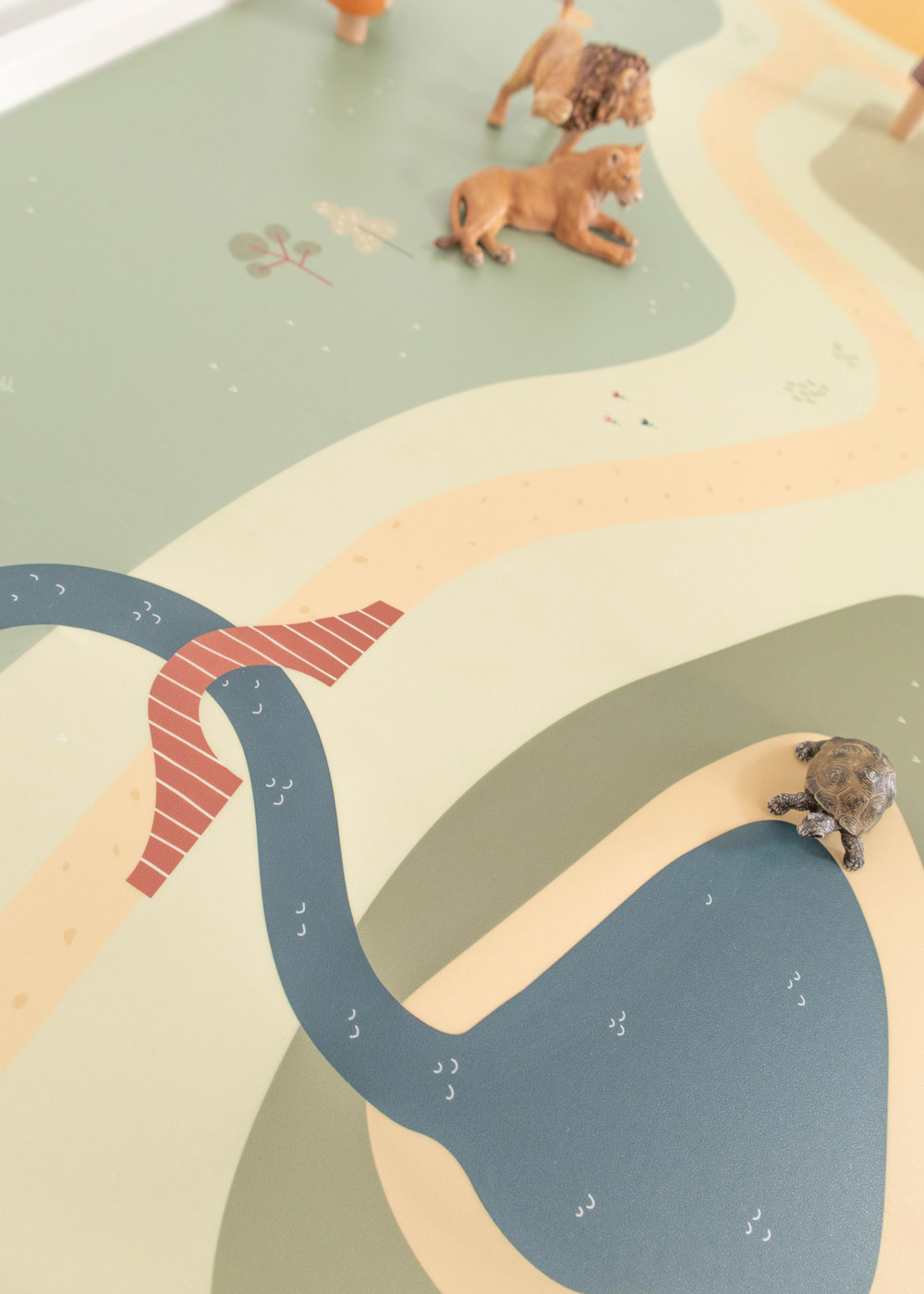 Klebefolie für Ikea Dundra Kinderzimmer Tisch mit Wiese-Motiv Klebefolie für Ikea Dundra Kinderzimmer Tisch mit Wiese-Motiv