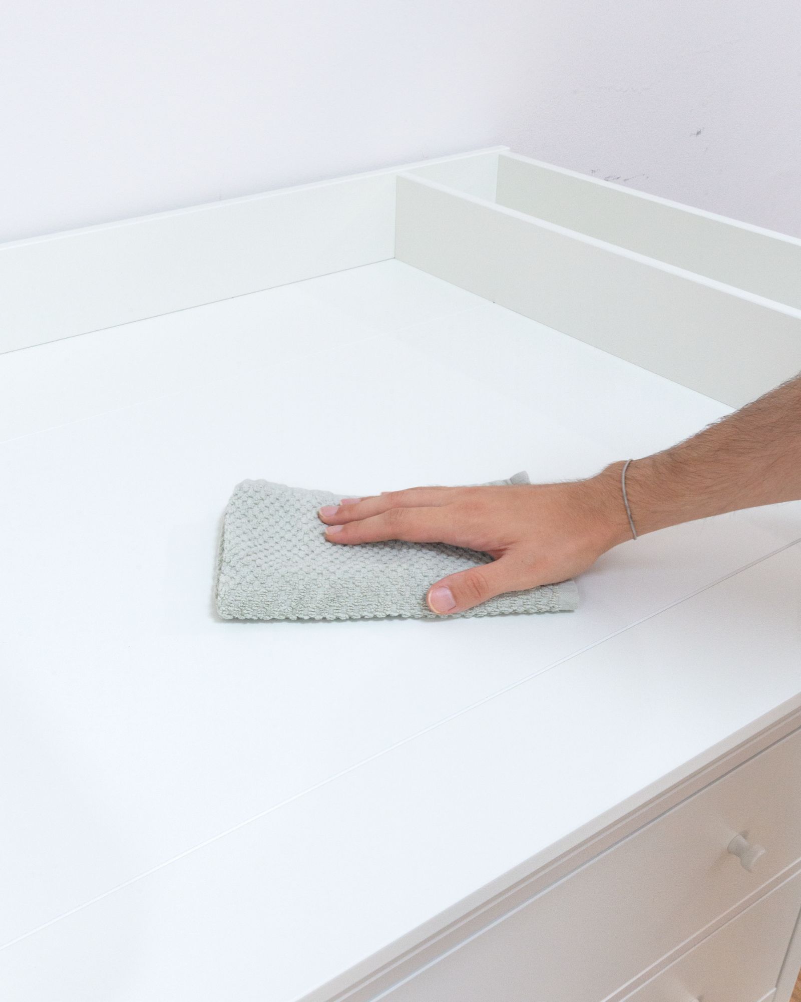 Handpad, Mikrofaser-Tuch, Reinigungs-Pad, weiße Arbeitsfläche, Handreinigung