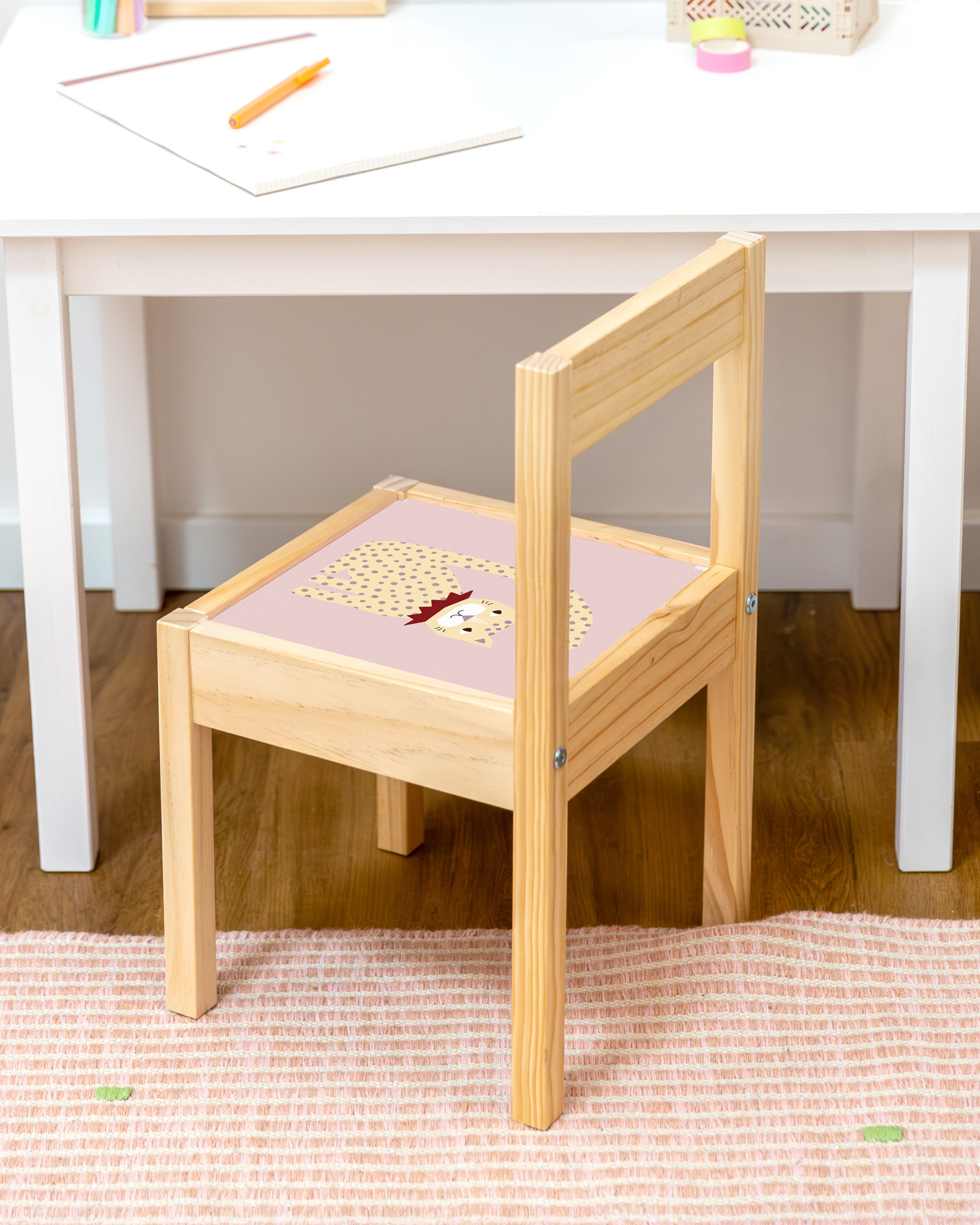 klebefolie ikea laett kinderstuhl lille vruende katze 1