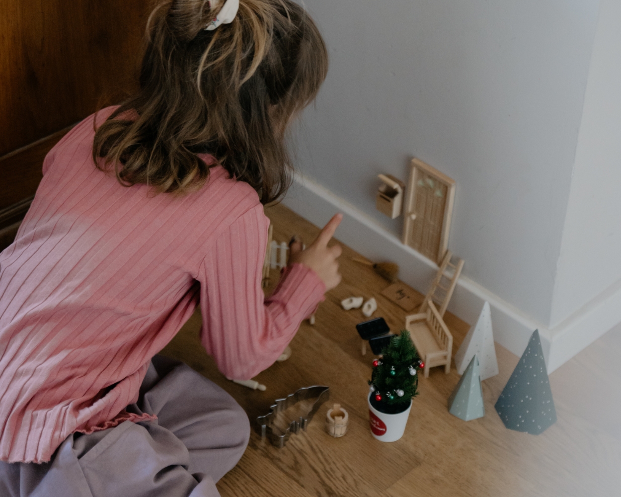 Pourquoi accueillir un Lutin de Noël ? 5 raisons magiques
