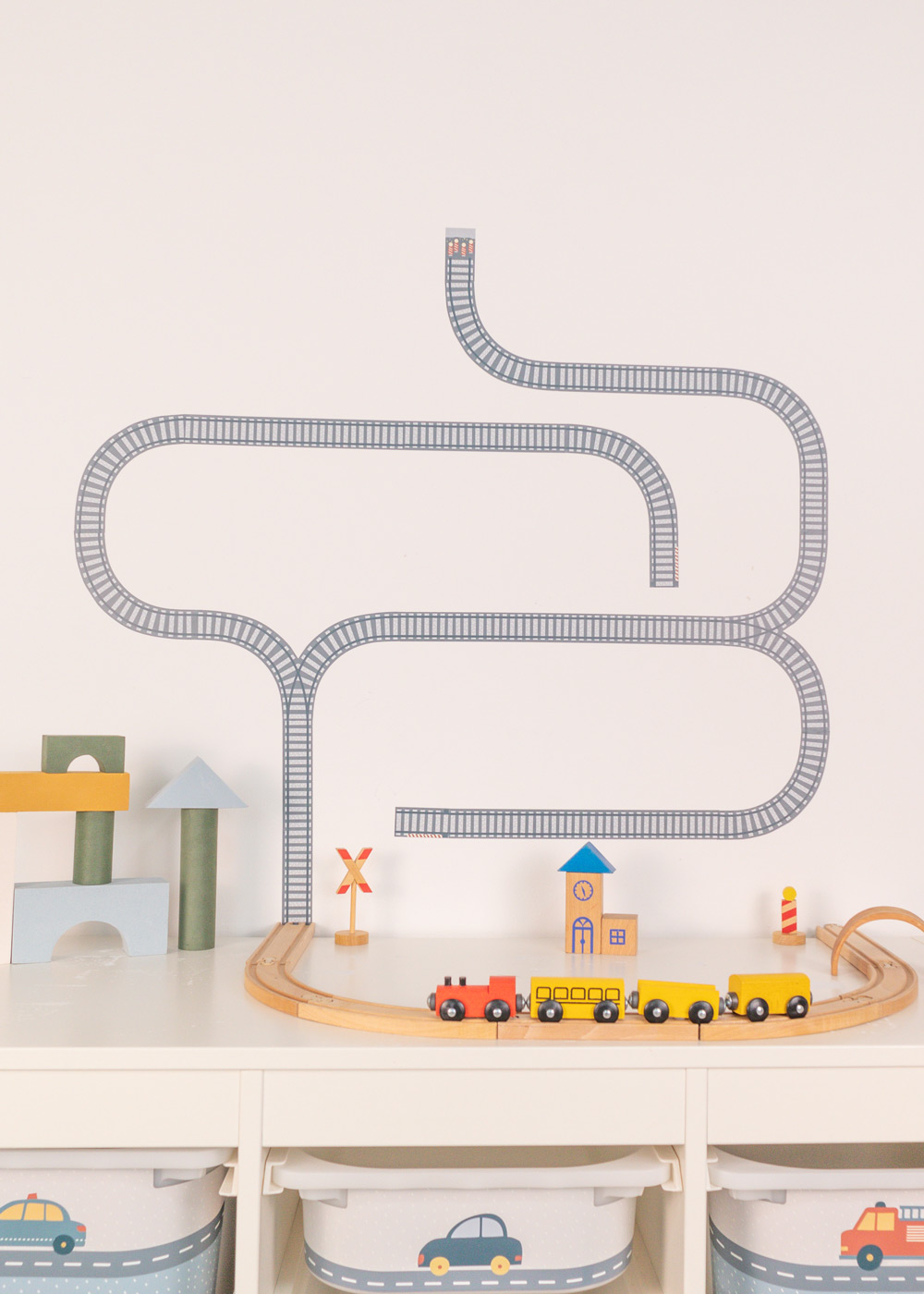 Klebefolie Kinderzimmer DIY für Ikea Spieltisch