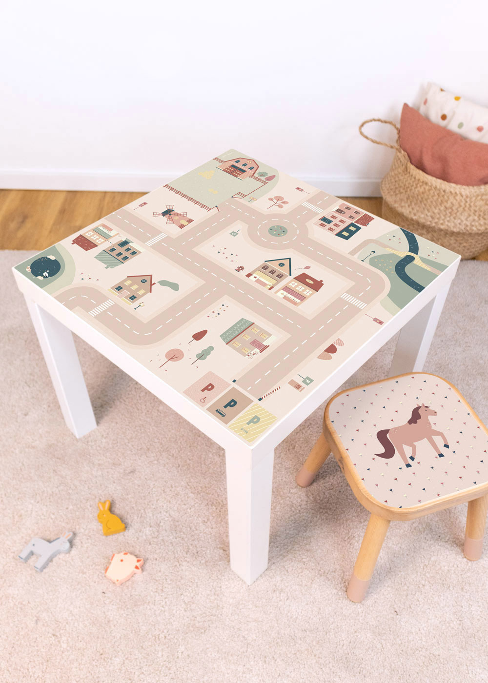 Ikea Lack Kindertisch mit Klebefolie Spielstraße Ikea Lack Kindertisch mit Klebefolie Spielstraße