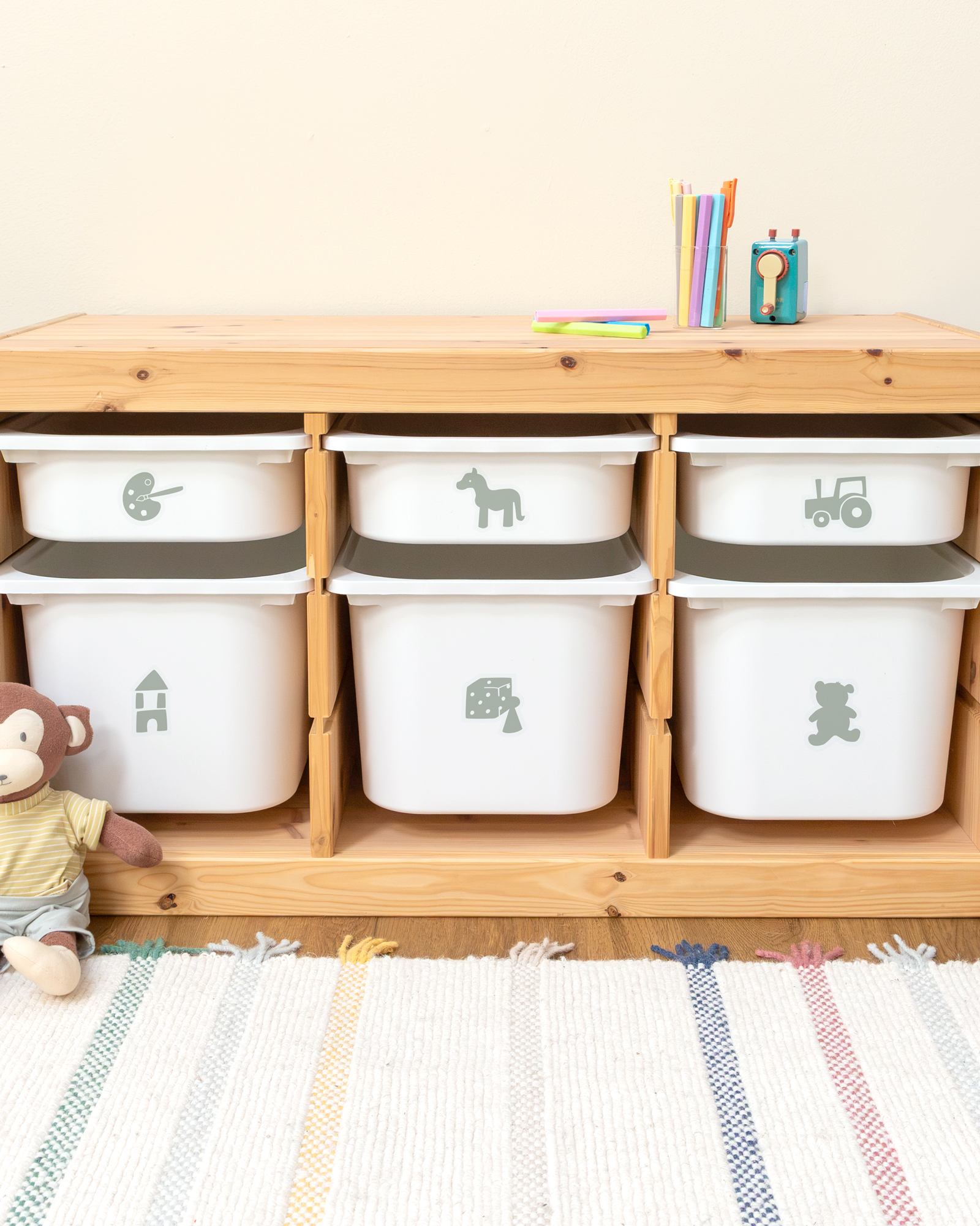 Kinderaufbewahrung, Aufbewahrungsbehälter, Kisten, Holzregal, Spielzeug
