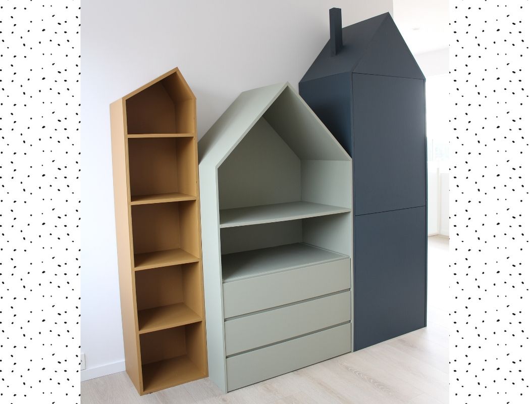 Monter une étagère cabane IKEA : LILLE HUS en grand format