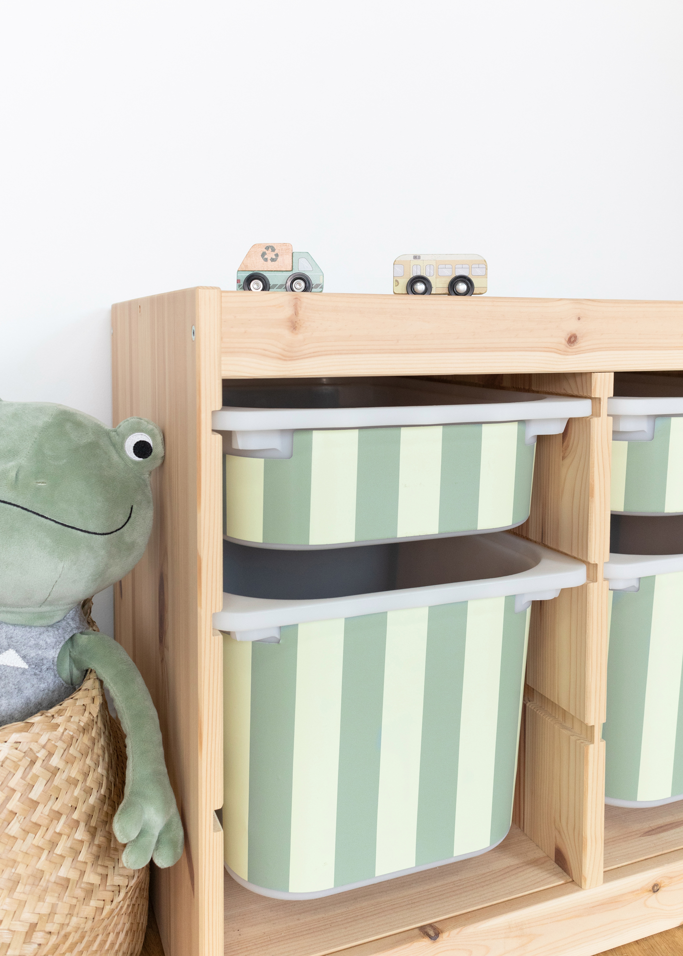 Autocollant pour boîte IKEA TROFAST (moyenne) côté tête Eucalyptus Autocollant pour boîte IKEA TROFAST (moyenne) côté tête Eucalyptus