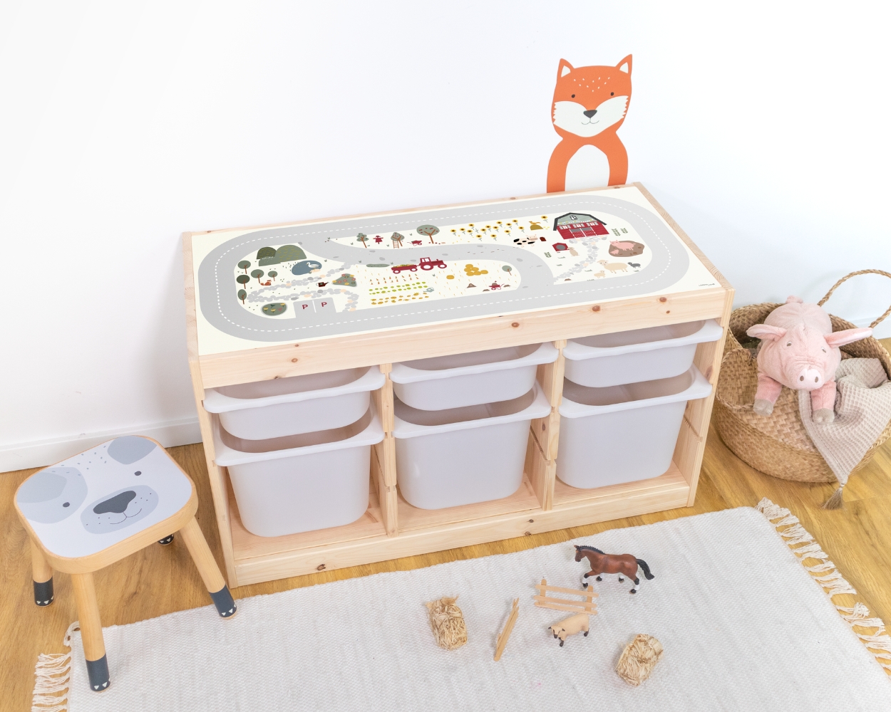 IKEA TROFAST Regal in Spieltisch verwandeln