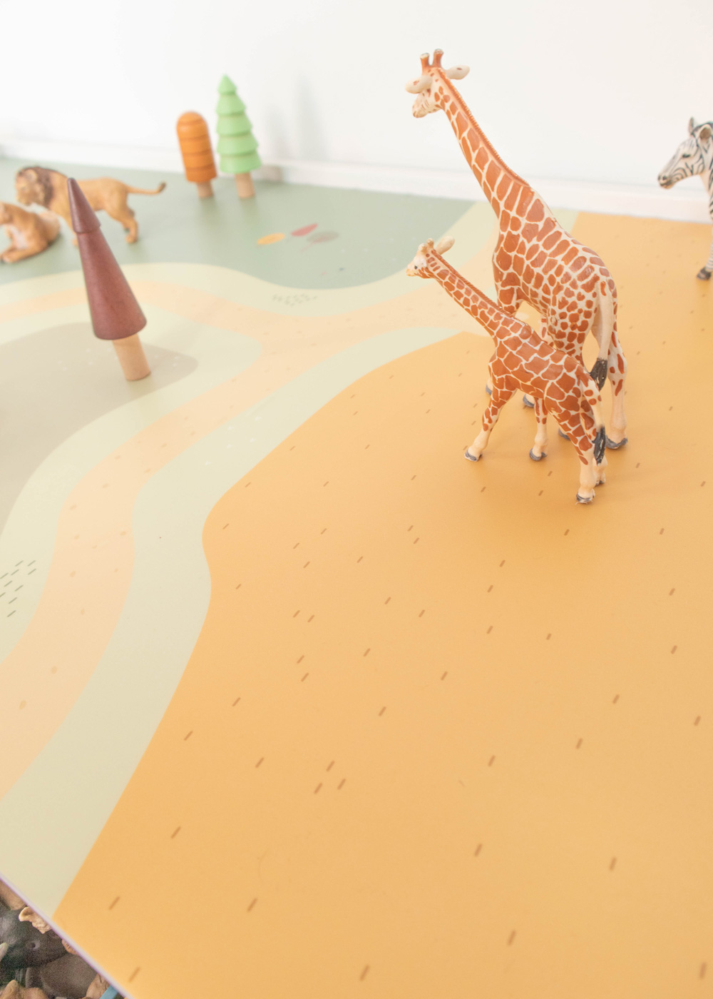 Klebefolie für Ikea Dundra Kinderzimmer Tisch mit Wiese-Motiv Klebefolie für Ikea Dundra Kinderzimmer Tisch mit Wiese-Motiv