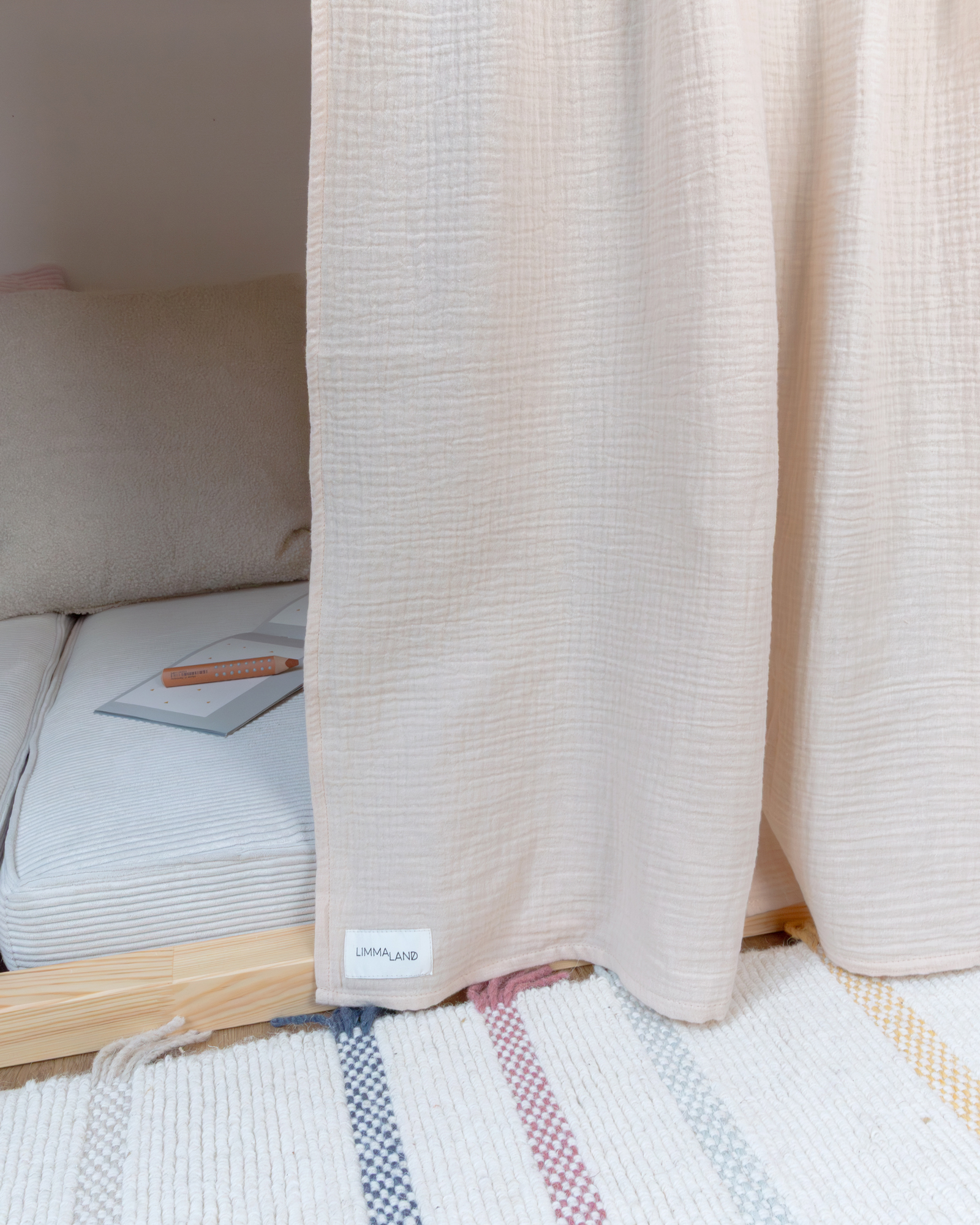 Rideau de lit enfant Ikea Kura neuf thème marché scellé livraison Rideau de lit enfant Ikea Kura neuf thème marché scellé livraison