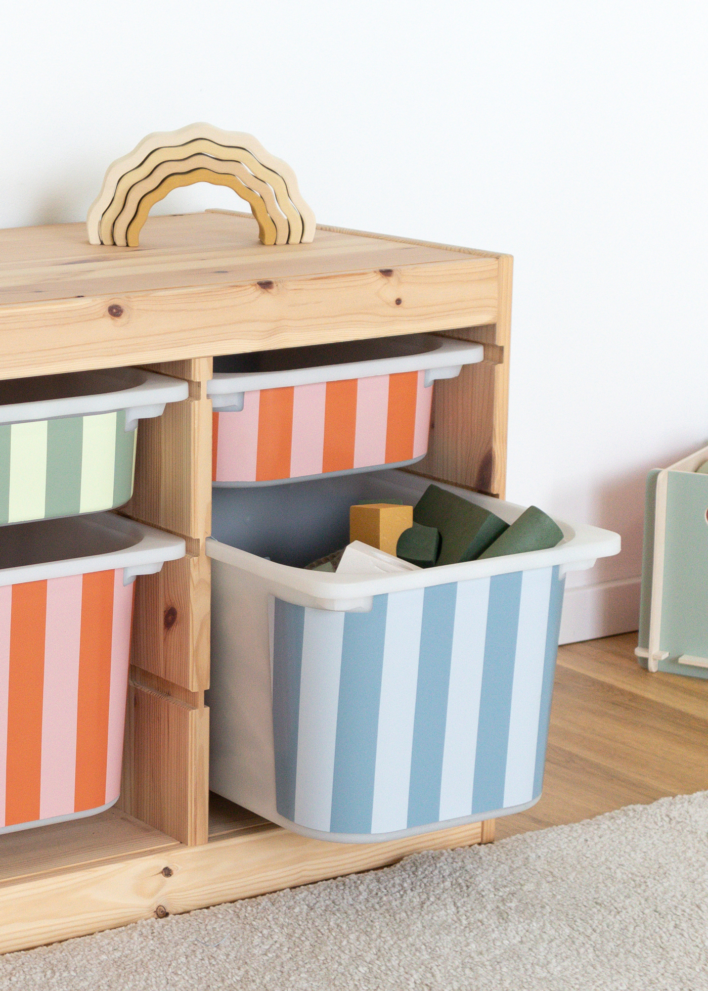 TROFAST Boxen mit bunter Klebefolie gestreift Bunte Streifenmuster-Klebefolie für IKEA TROFAST Boxen