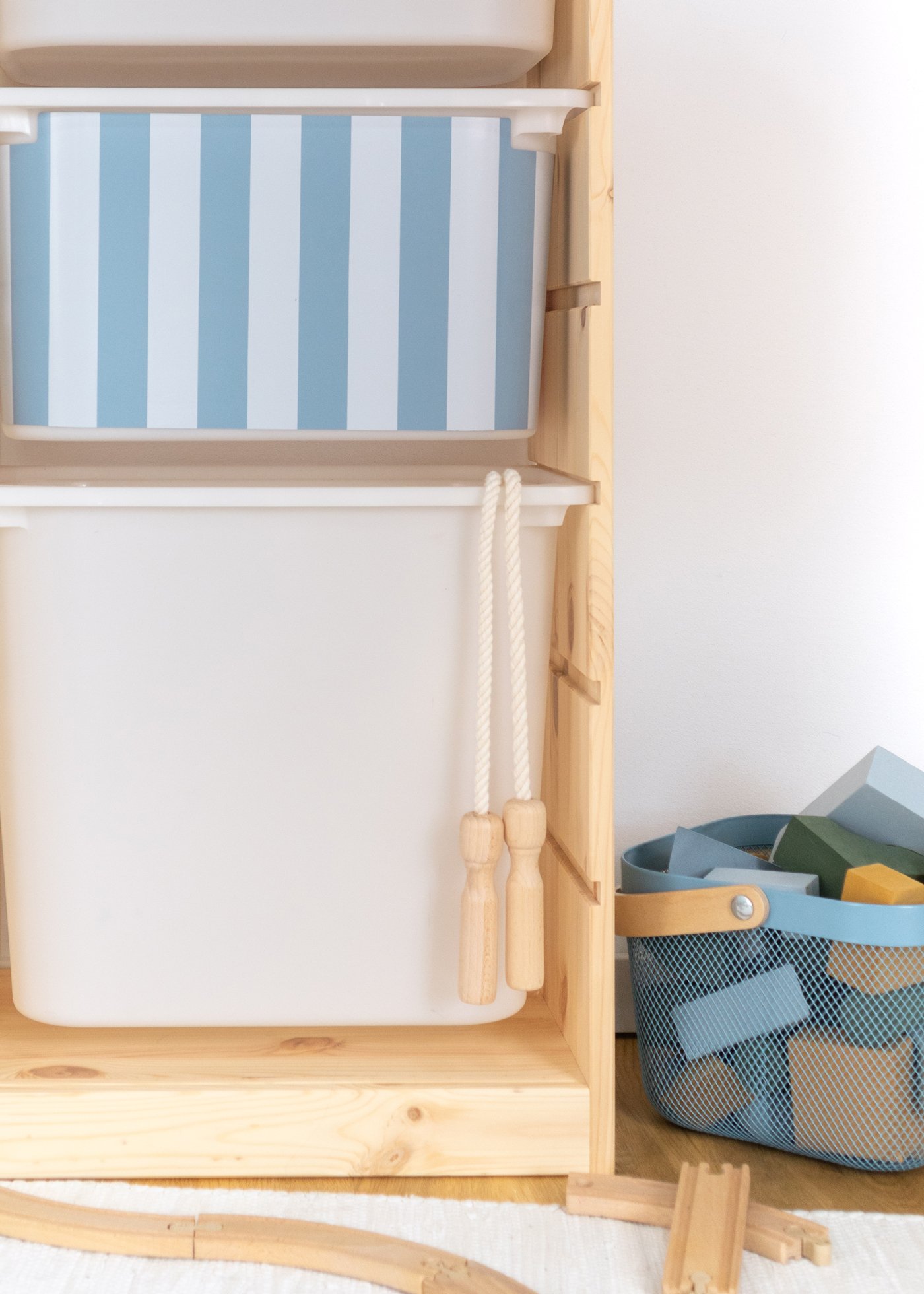 stickerset ikea trofast box mittel laengsseite streifig nordisch Blau 2 stickerset ikea trofast box mittel laengsseite streifig nordisch Blau