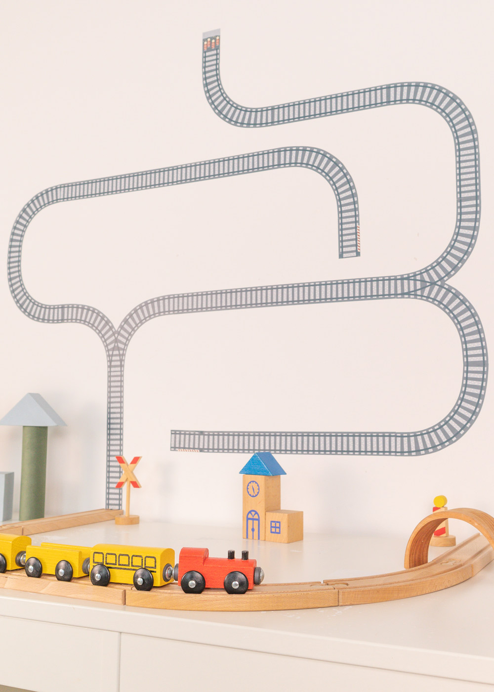 Klebefolie Kinderzimmer DIY für Ikea Spieltisch