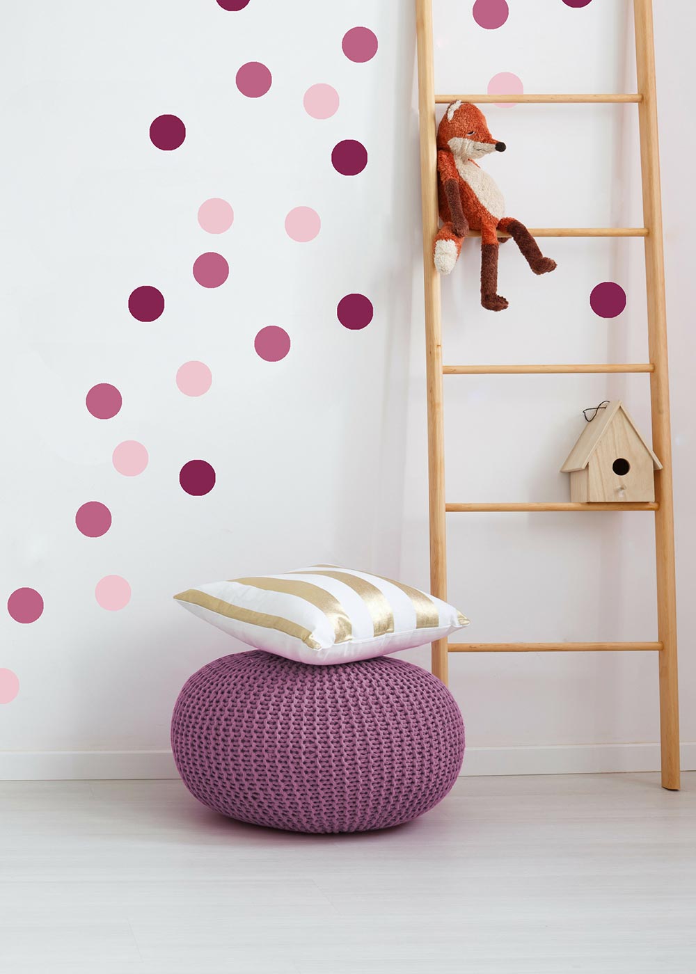 Stickerset Polka dots rosa Beispiel Kinderzimmer Kuscheltier