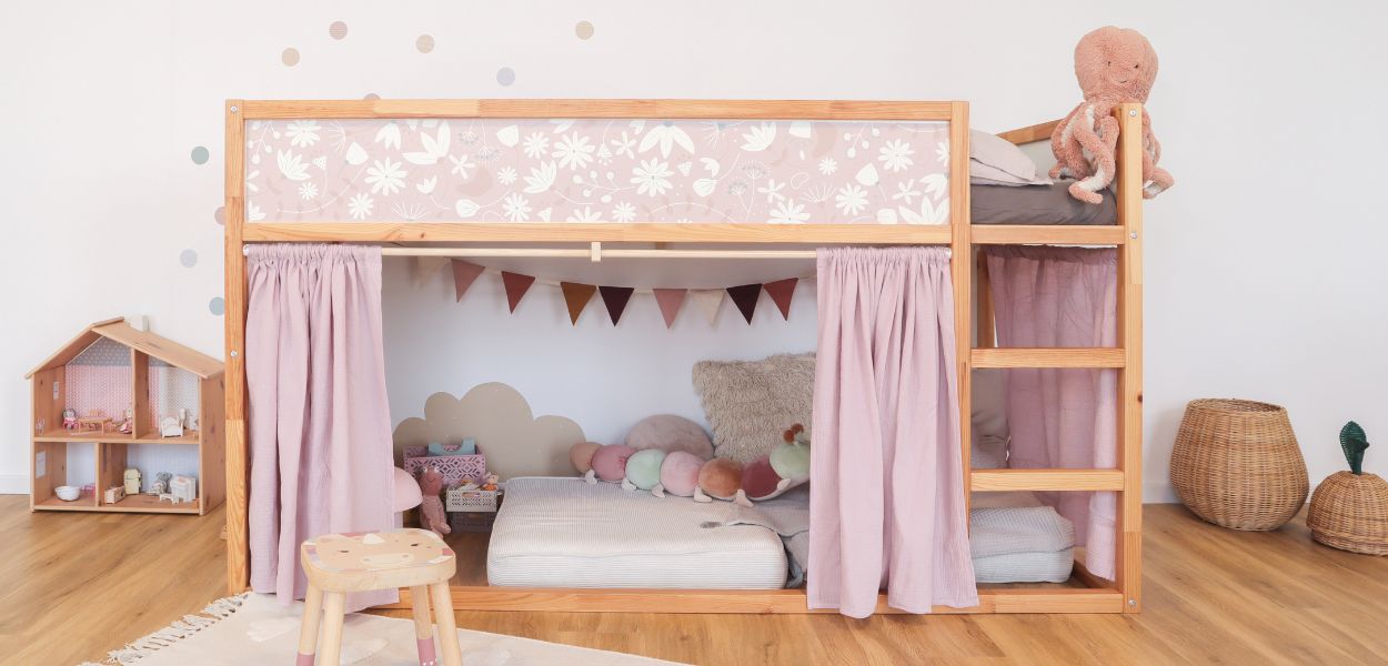 IKEA KURA Hochbett mit Zubehör IKEA KURA Hochbett mit Zubehör