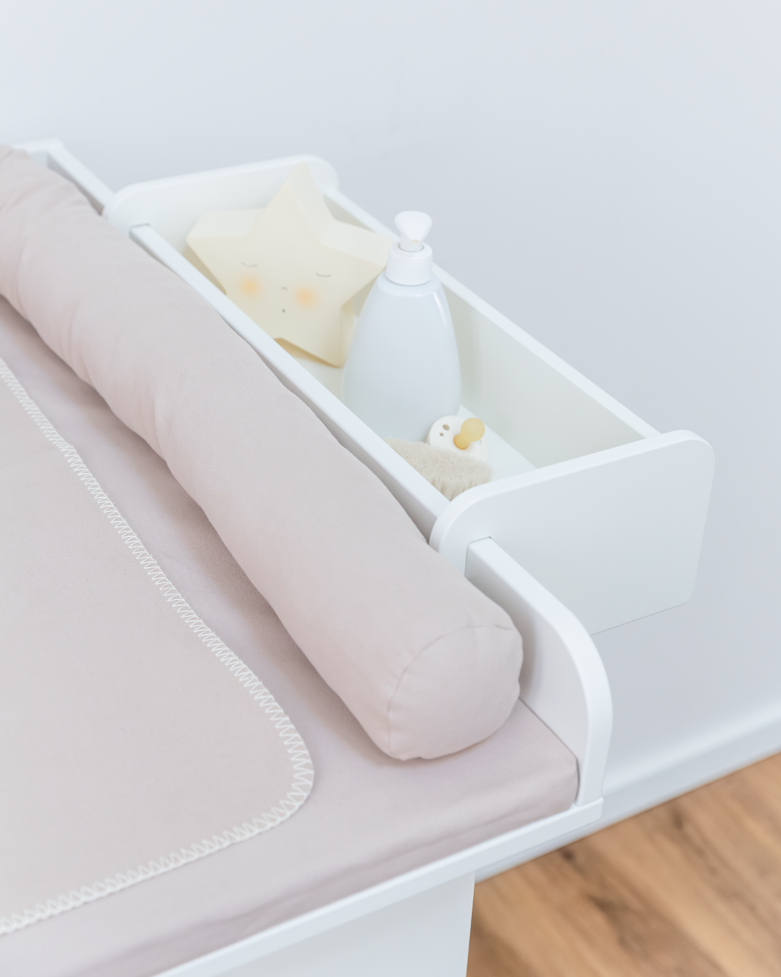 baby, Nachttischablage, Stofftier, Stern, Flasche