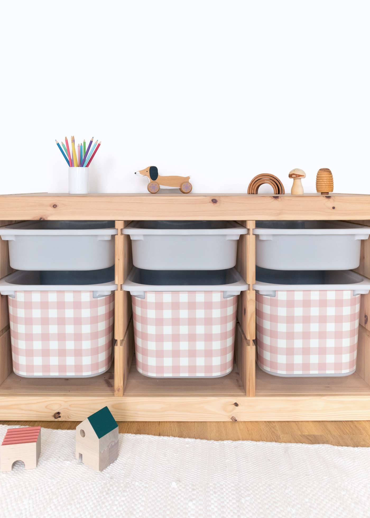 IKEA TROFAST Boxen mit dezentem Karomuster Strahlende Karomuster Klebefolie für IKEA TROFAST Boxen