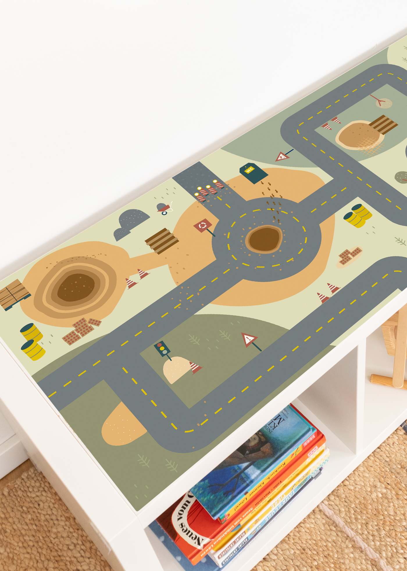 Spieltisch Klebefolie mit Baustellenmotiv Spieltisch mit aufregendem Baustellenmotiv gestalten