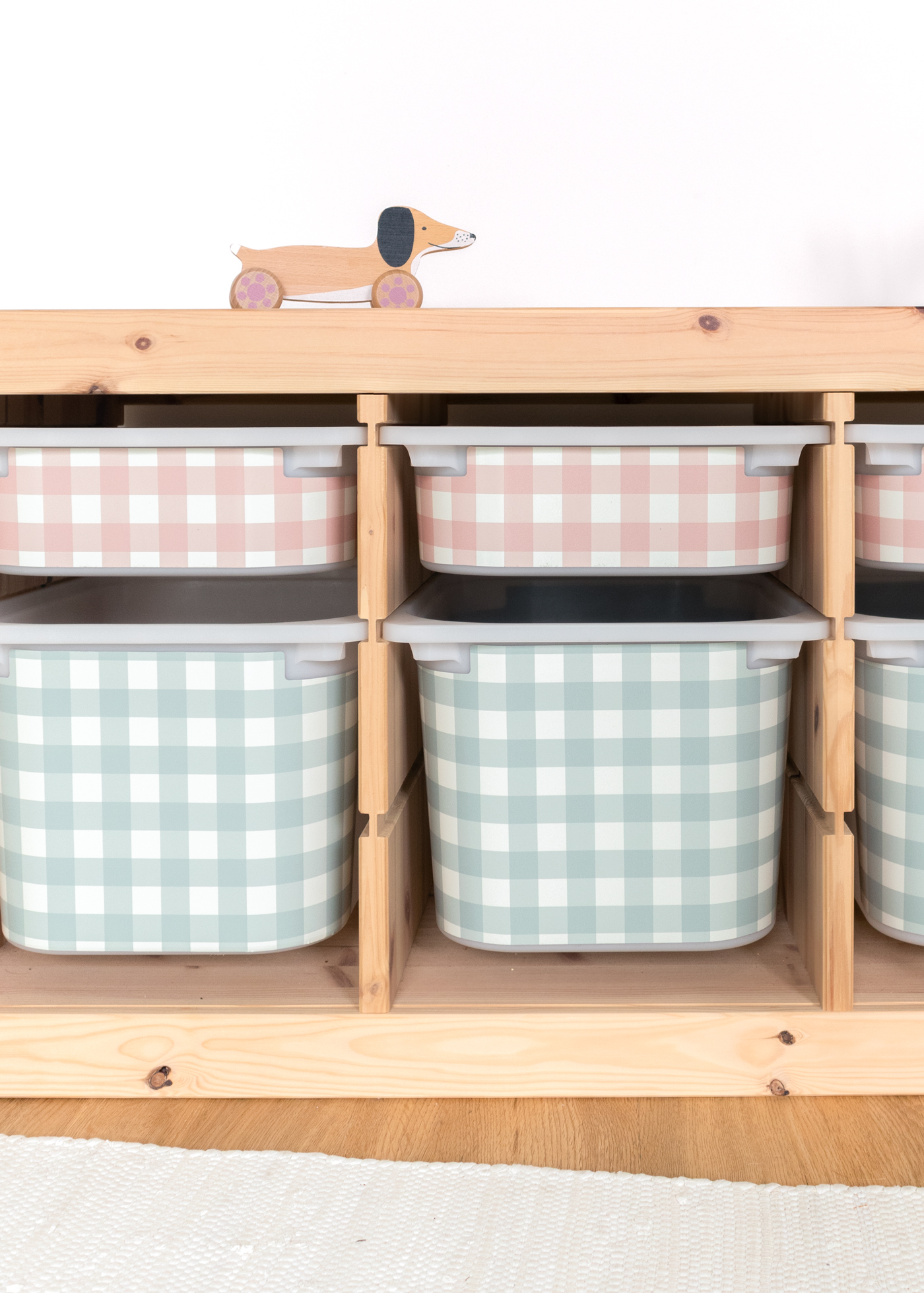 Stylische Karomuster Klebefolie für IKEA TROFAST Boxen Leuchtendes Karomuster auf IKEA TROFAST Boxen