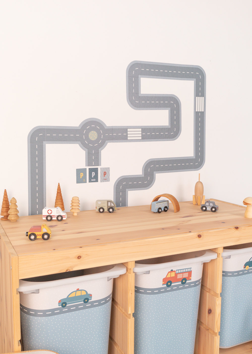 Klebefolie Kinderzimmer DIY für Ikea Spieltisch