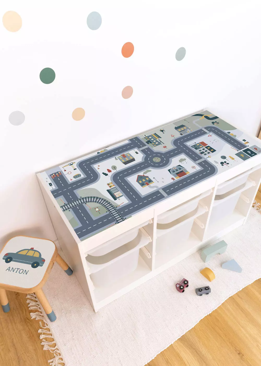 Ikea Trofast Regal mit Klebefolie mit Spielstraße Motiv von Limmaland verschönern