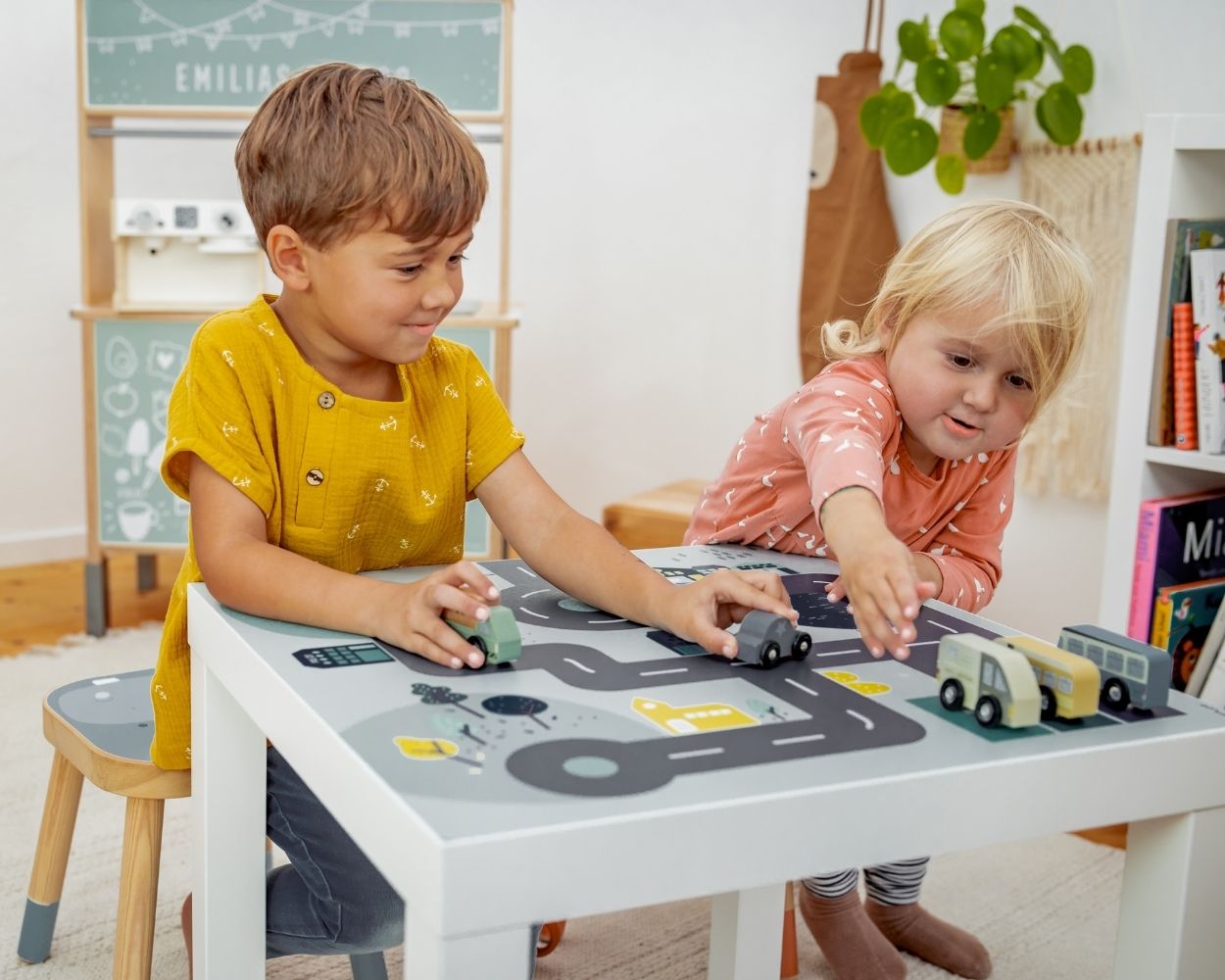 IKEA Hacks Kinderzimmer Sitzgruppe Idées chambre enfant